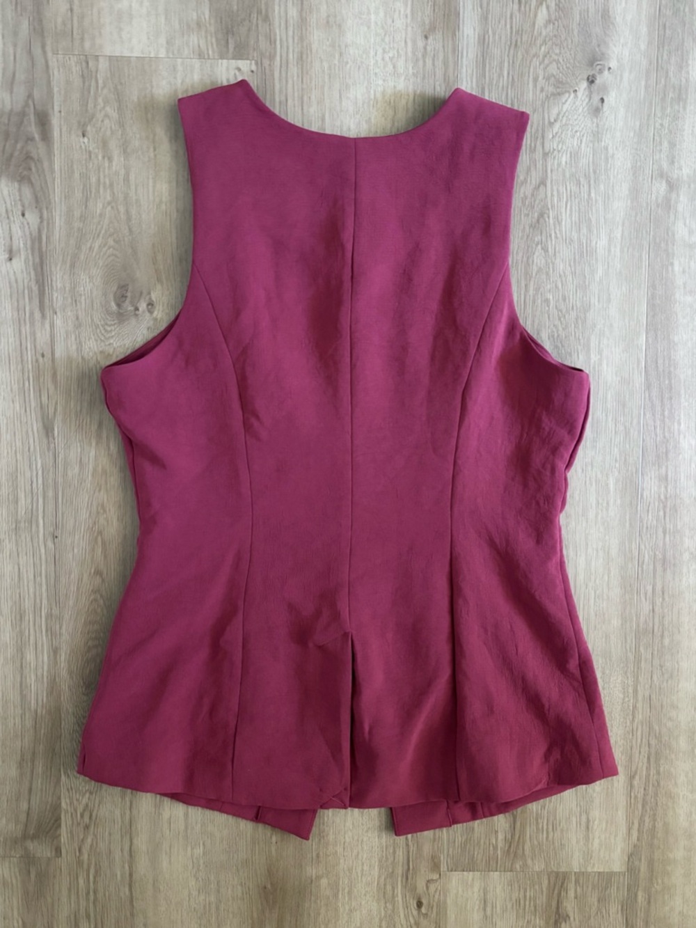 A New Day Button Up Vest Women’s Medium Burgundy Crepe Long Line V Neck - Picture 3 of 8